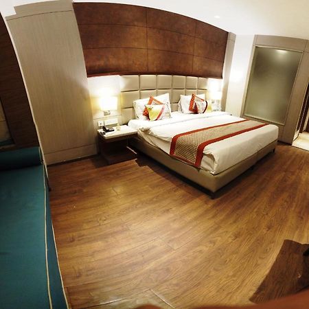 Lemonwood Suites By F9 Hotels - Trivoli Garden Chhatarpur 뉴델리 외부 사진
