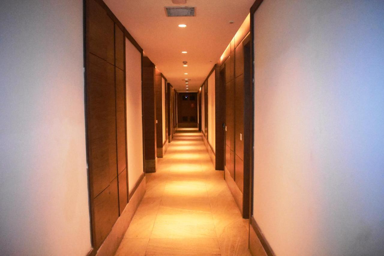 Lemonwood Suites By F9 Hotels - Trivoli Garden Chhatarpur 뉴델리 외부 사진