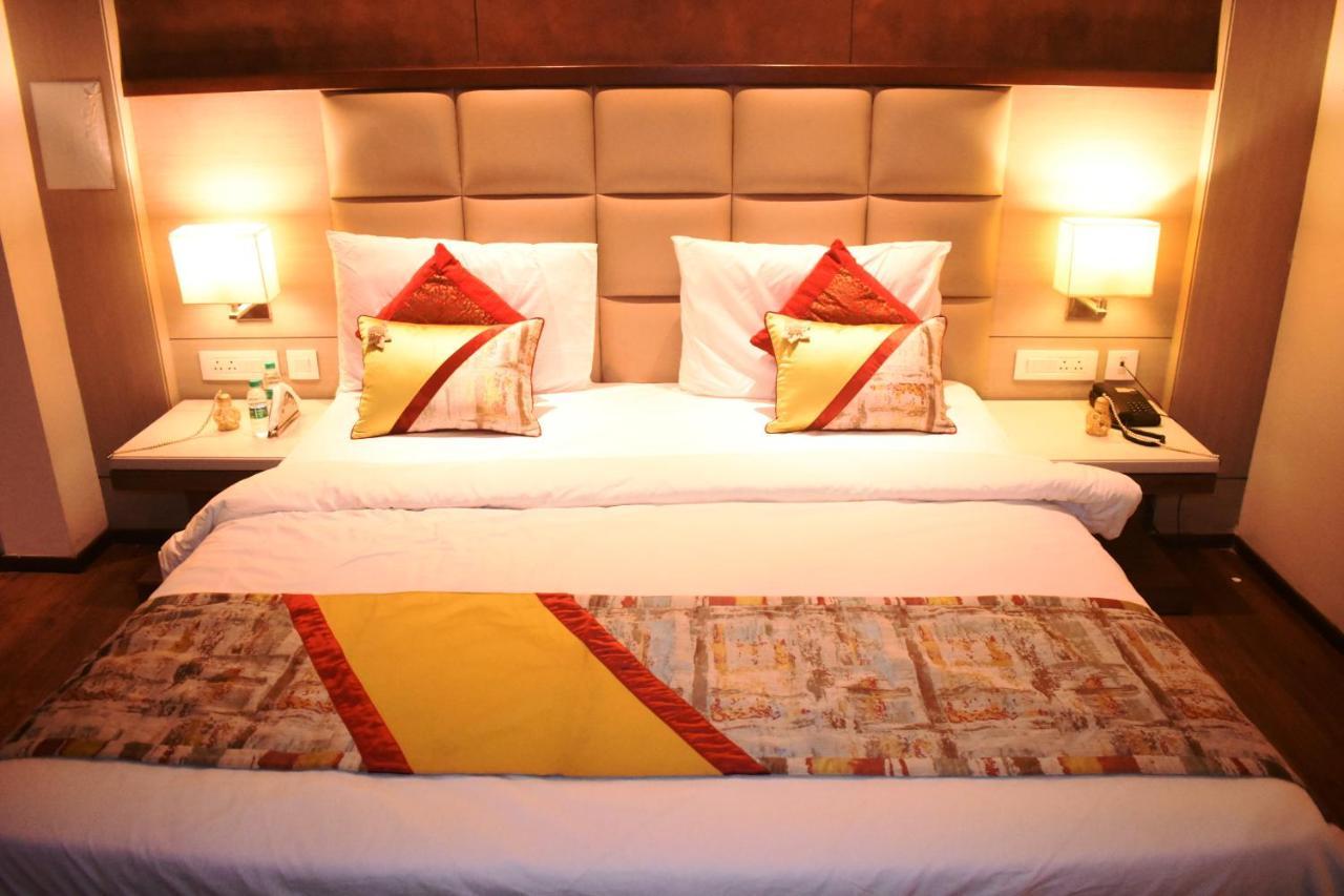 Lemonwood Suites By F9 Hotels - Trivoli Garden Chhatarpur 뉴델리 외부 사진