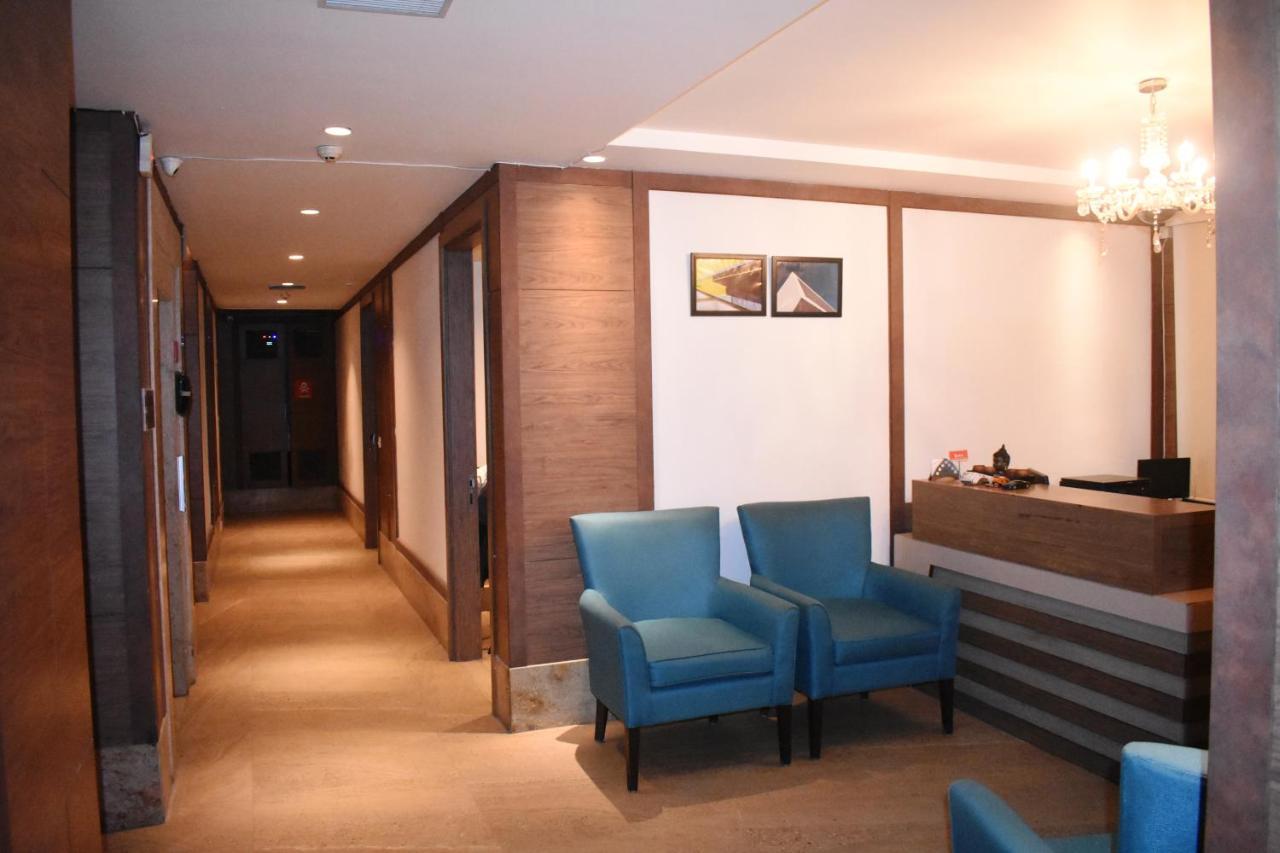 Lemonwood Suites By F9 Hotels - Trivoli Garden Chhatarpur 뉴델리 외부 사진