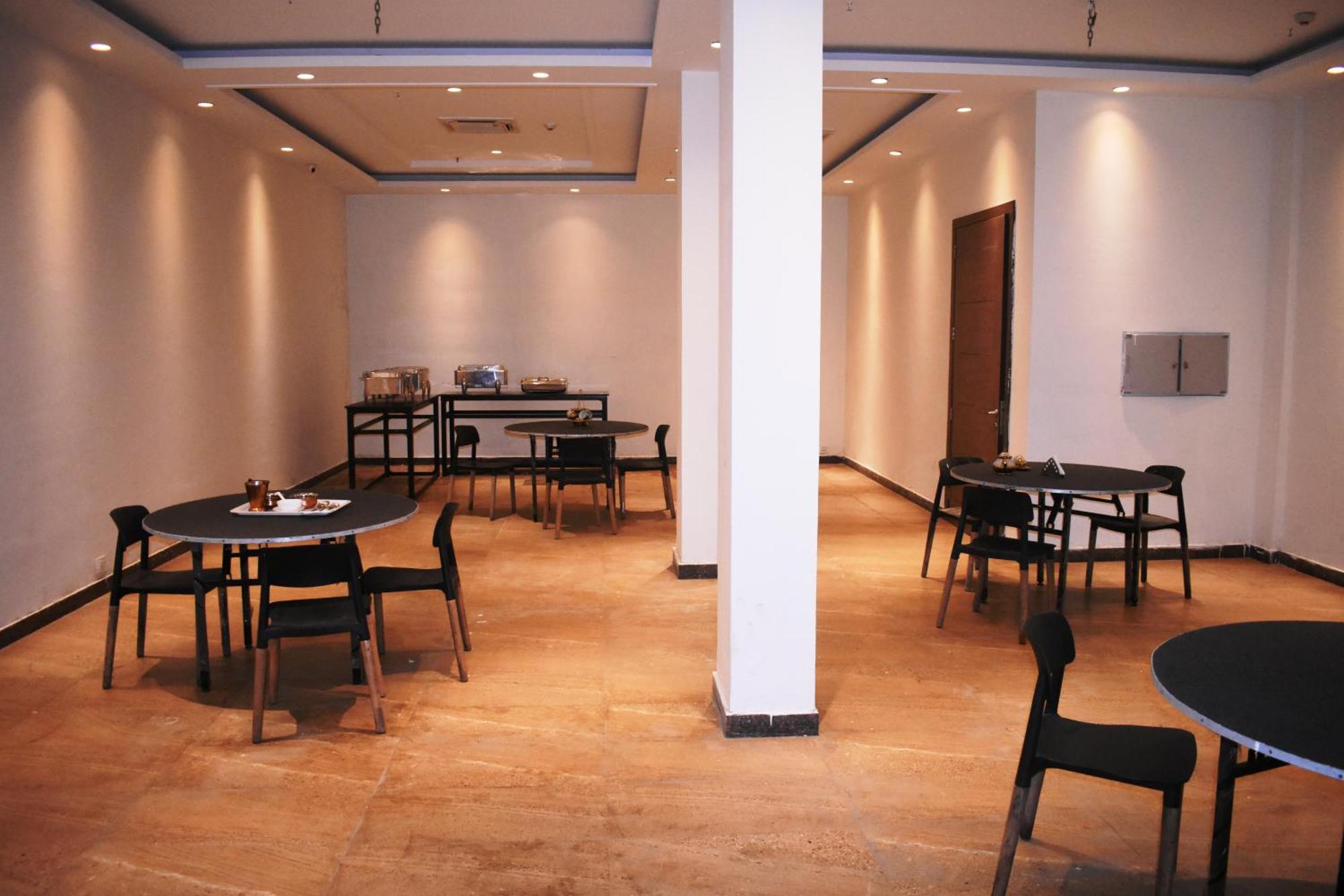 Lemonwood Suites By F9 Hotels - Trivoli Garden Chhatarpur 뉴델리 외부 사진