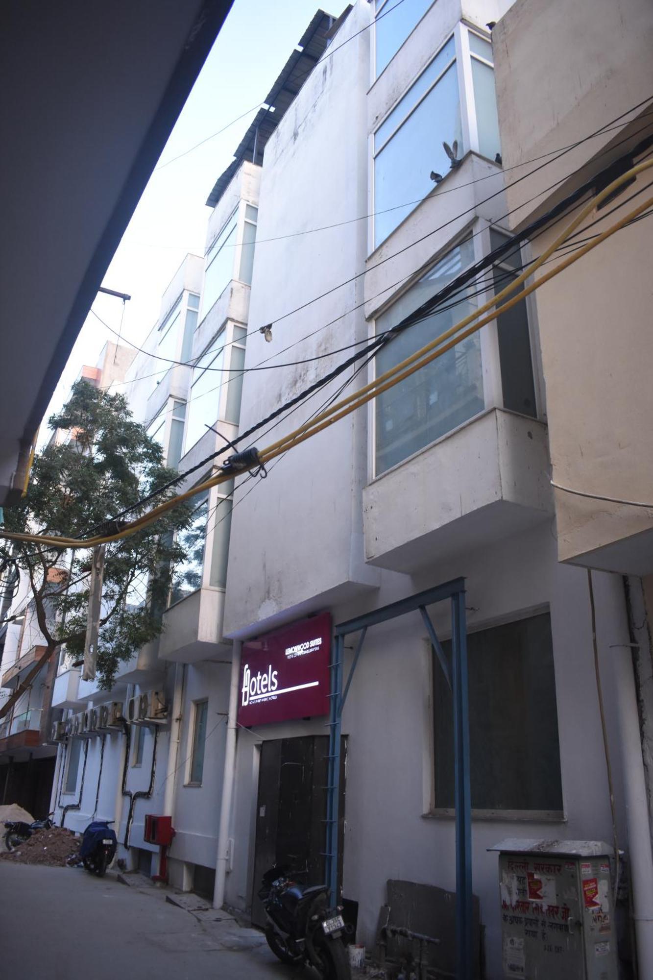 Lemonwood Suites By F9 Hotels - Trivoli Garden Chhatarpur 뉴델리 외부 사진